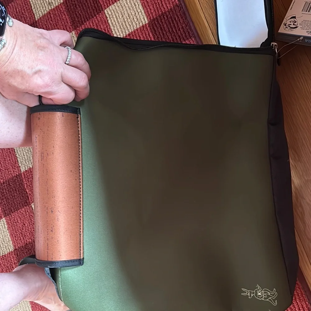 Green & Brown Kanga KASE MATE 24 pack cooler